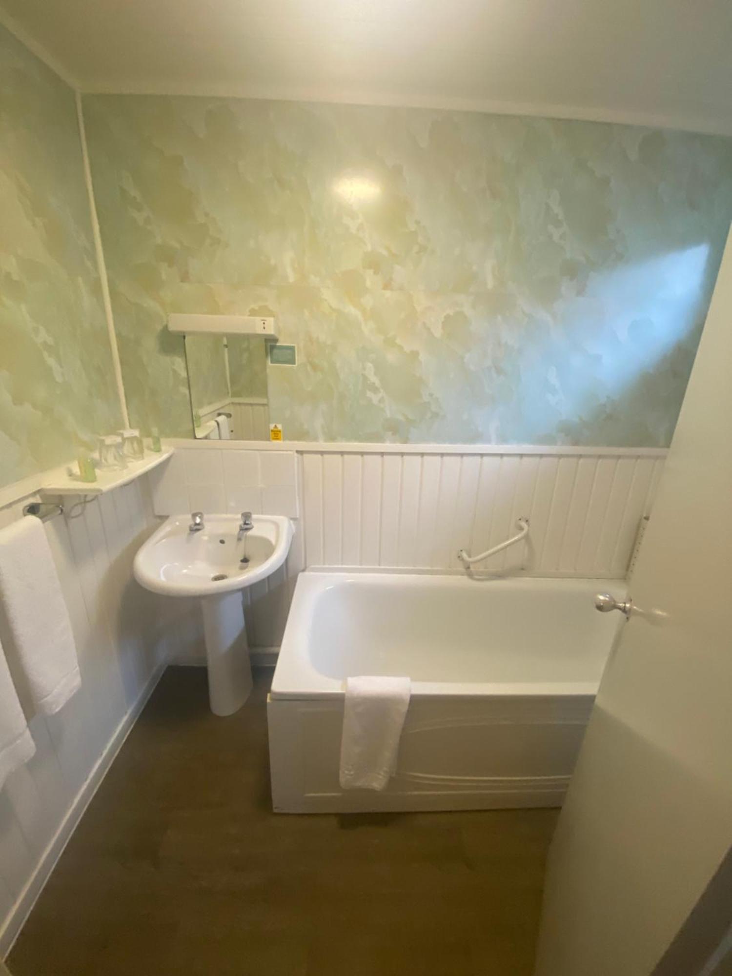 Hotel The Caledonian Claymore 3*